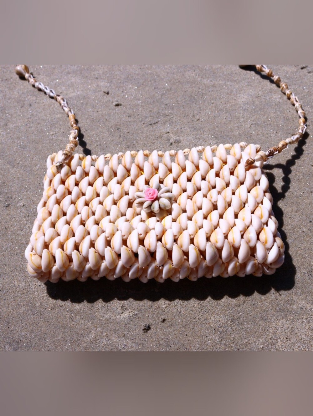 Handcrafted Cowrie Shell Crossbody Bag – Genuine Shell Purse - Picture 5 of 10